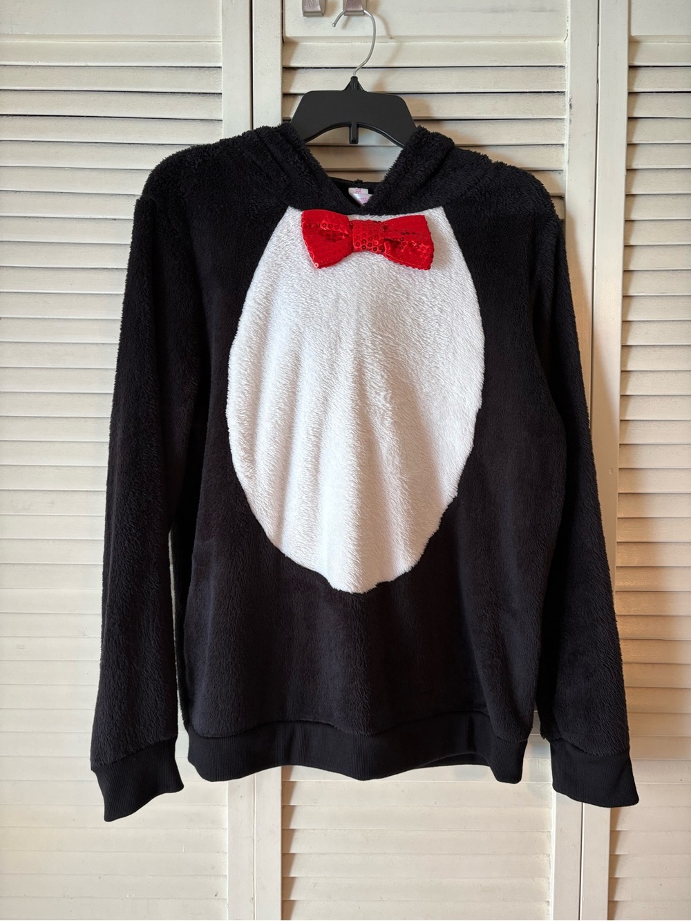 No Boundaries Black Fuzzy Hoodie with red bow.  Fits like a Woman Large